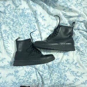 DR. MARTENS Newton BTS Black Leather Lace Up Boots size Ladies 5